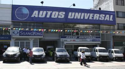 20090730012843-autos-universal-concesionario.jpg